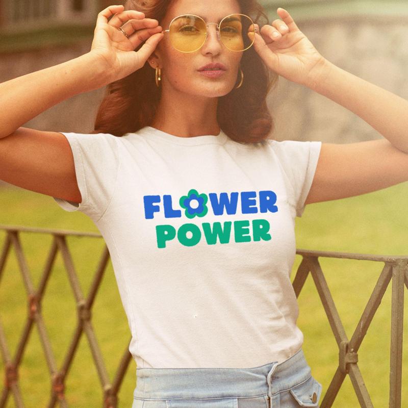 Women'S Fashion Of The 60S - Flower Power T Shirt Hippie Floral