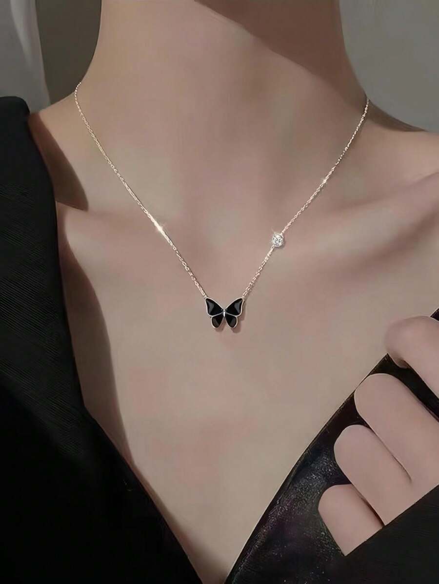 Stylish Color-Changing Butterf - Women Fashion Necklace avis et prix