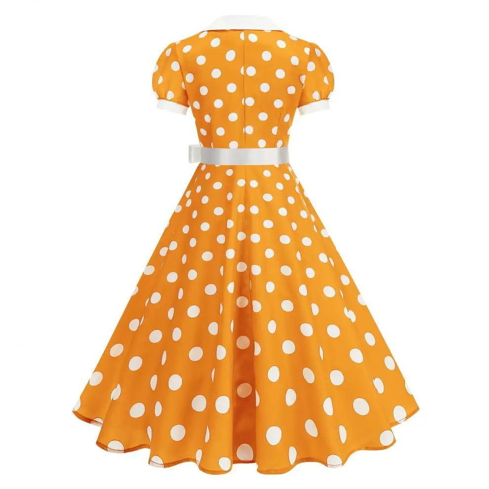 Vintage Polka Dot Summer Dress - Women'S Fashion Of The 60S avis et prix